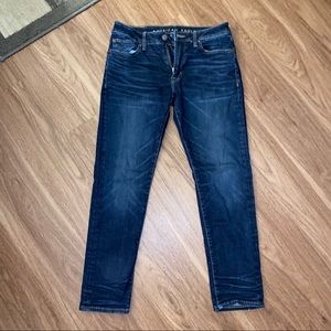 NWOT: American Eagle Men’s Dark Wash Jeans